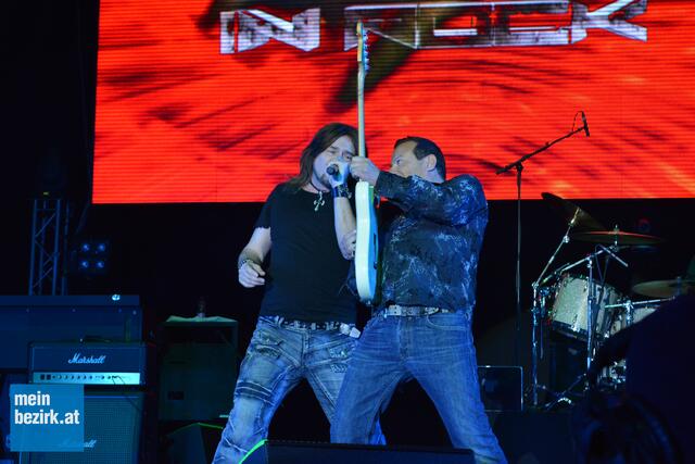 Legendäre Rocknacht im Congress. | Foto: Edit Stuefer