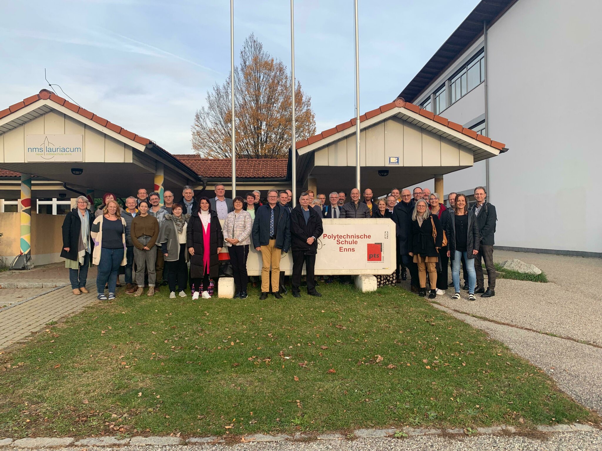 Zu Gast in Enns Bayrische Direktoren und Lehrkräfte besuchten PTS Enns