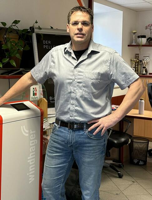 Wolfgang Komornik: „Wir zeigen Ihnen, wie Sie mit Ihrem ganz persönlichen Heizsystem mit Zukunft für automatischen Klimaschutz sorgen.“ | Foto: Komornik