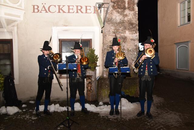Die Weihnachstsbläser sorgten für die musikalische Umrahmung beim Einzug.
