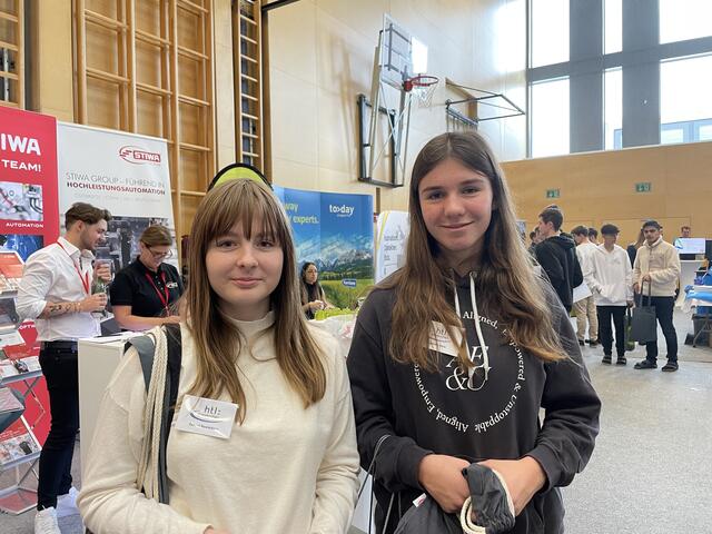 Isabel Poxleitner und Angelika Köck vom Informatik-Zweig der HTL. | Foto: BRS