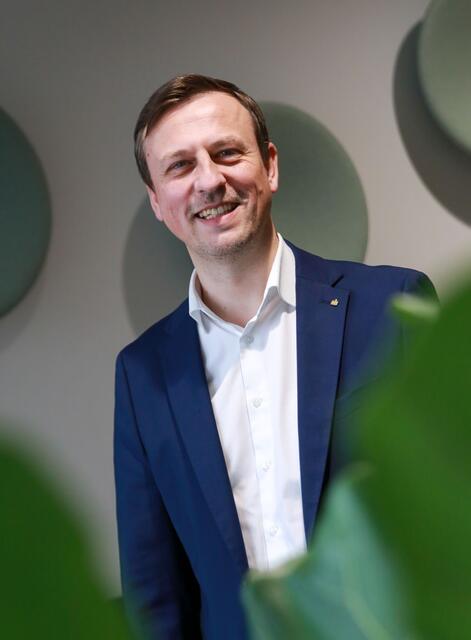 Regionaldirektor Martin Doblinger aus Andorf spricht über die Sparkassenschließung in Sigharting und unkorrekte Meldungen. | Foto: Sparkasse OÖ
