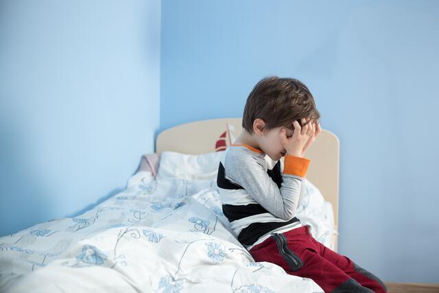 Seit November läuft das zweijährige Pilotprojekt Home Treatment. Damit soll die Versorgung von psychisch erkrankten Kindern und Jugendlichen verbessert werden.  | Foto: djedzura/panthermedia (Symbolbild)