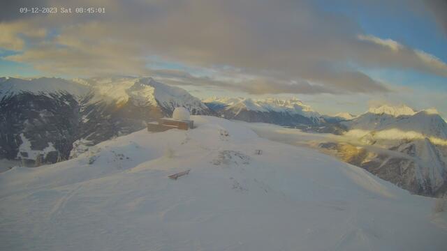 Blick in Richtung Südwest. Unverspurte Pisten für Tourengeher. | Foto: Webcam Bergstation