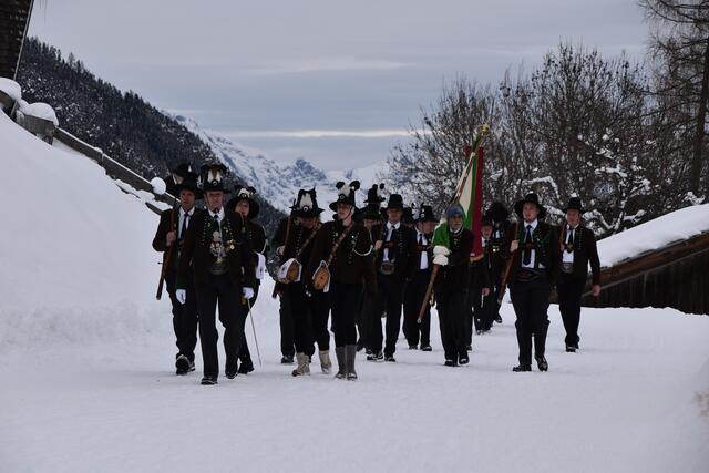 Schützenkompanie und Musikkapelle Fulpmes umrahmten den Festakt. | Foto: Kainz