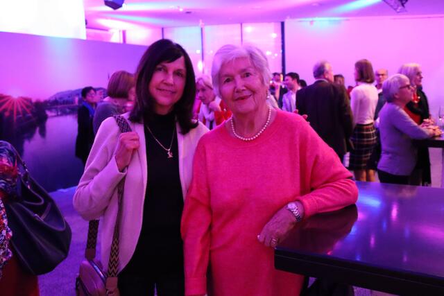 Angelika und Irene freuten sich auf die musikalische Darbietung. | Foto: MeinBezirk.at