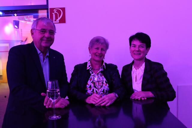 Peter, Rosemarie und Gerlinde genossen die gute Stimmung von dem Konzert. | Foto: MeinBezirk.at