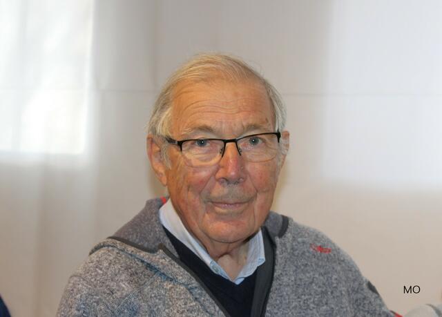 Dr. Bernd Mayer