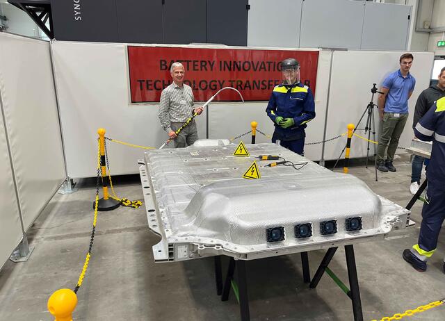 Gemeinsam mit einem namhaften Konsortium entwickelt Fill im Projekt „BattBox“ Lösungsansätze zur kosteneffizienten und nachhaltigen Wiederverwertung von Batteriesystemen. | Foto: Fill Maschinenbau