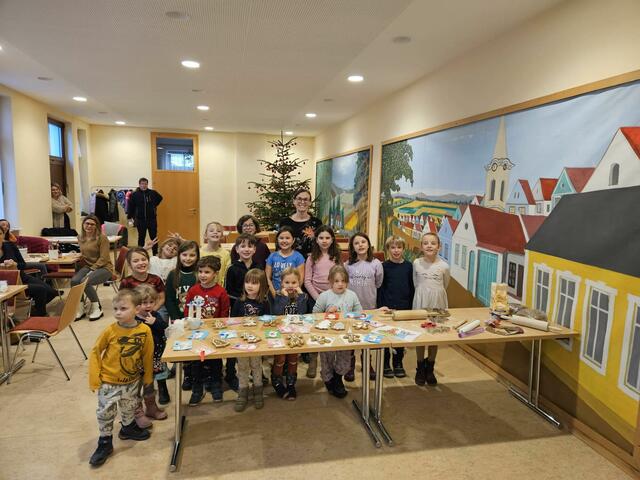 Fleißige kleine Bäcker und Bastler | Foto: Silvia Todt