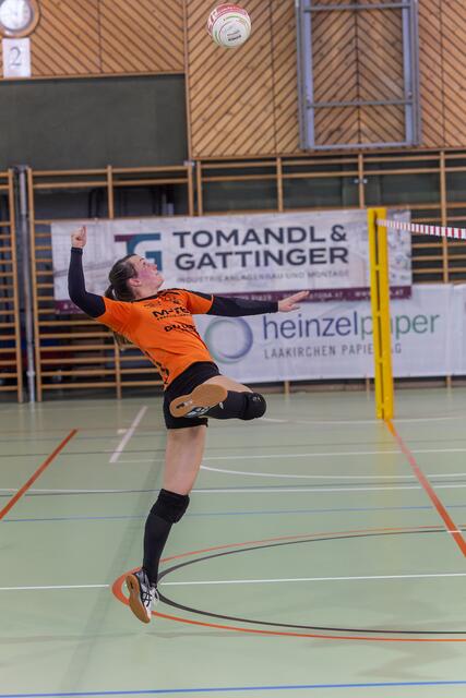Katharina Gahleitner im Angriff . | Foto: Erwin Pils