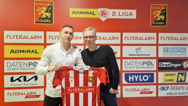 Salko Mujanovic mit Sportdirektor Peter Stöger. | Foto: FC Flyeralarm Admira