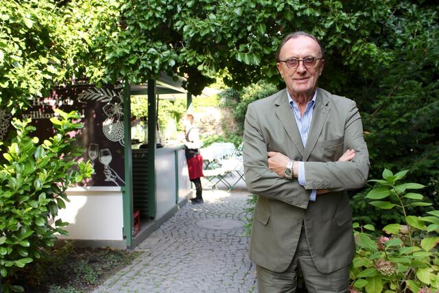 Mehr als 20 Jahre war er maßgeblich am Erfolg der Vienna Capitals beteiligt: Hans Schmid. Im April soll der Präsident seinen Hut nehmen. | Foto: Ulrike Kozeschnik-Schlick