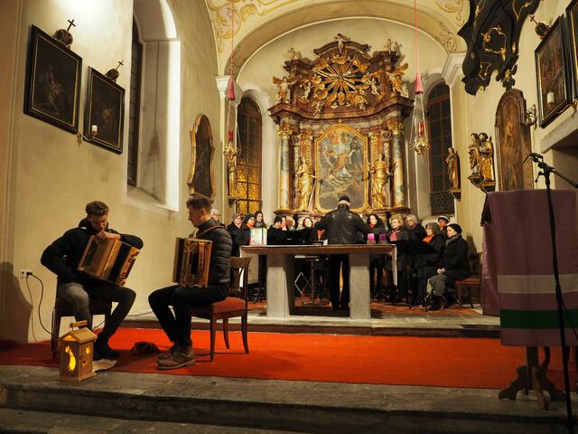 Adventkonzert mit "Primavera" unter der Leitung von Bruno Obenaus in der Pfarrkirche St. Stefan ob Leoben. | Foto: Gaube