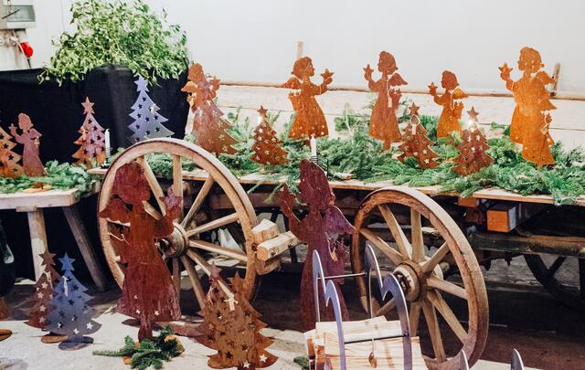 Weihnachtsmarkt im Weingut Regner.  | Foto: Regina Courtier