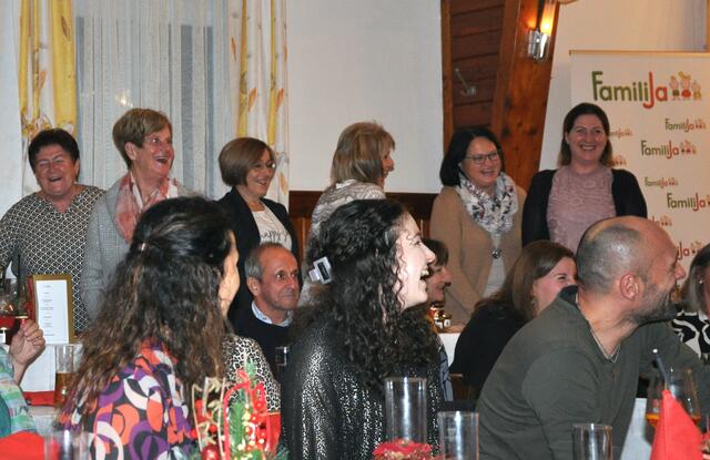 Große Freude bei der Weihnachtsfeier von FamiliJa | Foto: FamiliJa