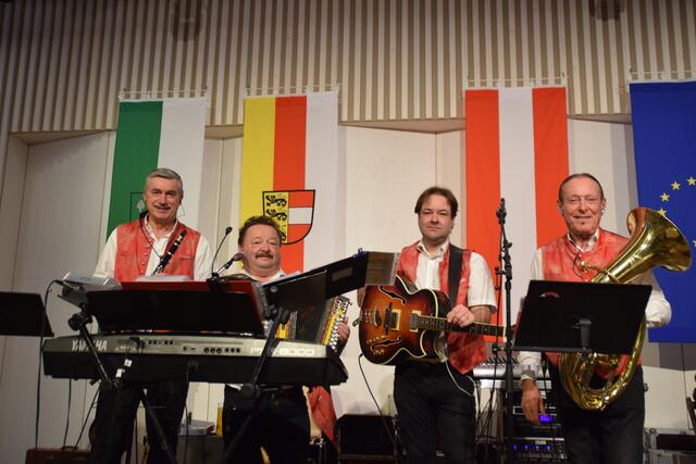 "Die 4 Lavanttaler" treten beim Bauernball in der Artbox auf. | Foto: MeinBezirk.at