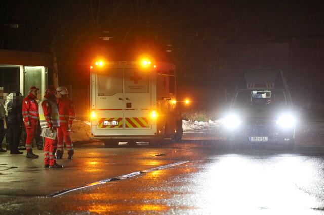 Wie im Jahr zuvor kam es beim Produktionsbetrieb von Resch&amp;Frisch in Wels zu einem Ammoniakaustritt, der laut Rettungsdienst zwölf Personen verletzte. | Foto: laumat.at