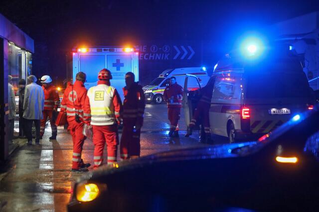 Wie im Jahr zuvor kam es beim Produktionsbetrieb von Resch&amp;Frisch in Wels zu einem Ammoniakaustritt, der laut Rettungsdienst zwölf Personen verletzte. | Foto: laumat.at