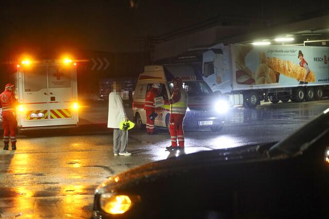 Wie im Jahr zuvor kam es beim Produktionsbetrieb von Resch&amp;Frisch in Wels zu einem Ammoniakaustritt, der laut Rettungsdienst zwölf Personen verletzte. | Foto: laumat.at