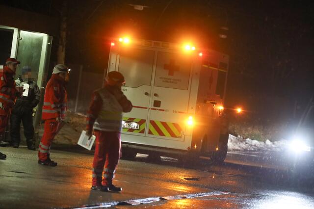 Wie im Jahr zuvor kam es beim Produktionsbetrieb von Resch&amp;Frisch in Wels zu einem Ammoniakaustritt, der laut Rettungsdienst zwölf Personen verletzte. | Foto: laumat.at