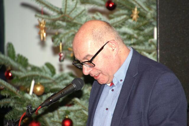 Bezirksobmann Wolfgang Panholzer begrüßt die Gäste.  | Foto: Helmut Eder