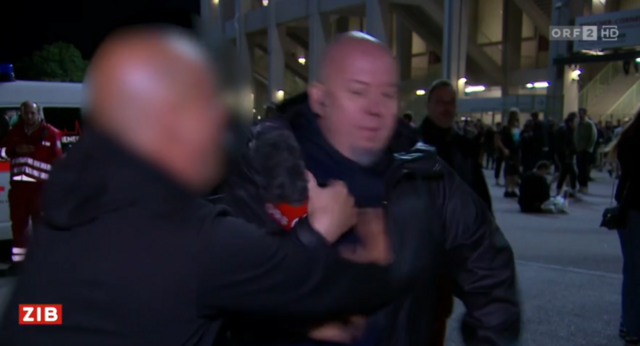 In einem Ausschnitt ist zu hören, wie ein Fan schreit: "Ihr seid's lauter Juden. Gfrasta seid ihr. Der Scheiß ORF". | Foto: Screenshot ORF
