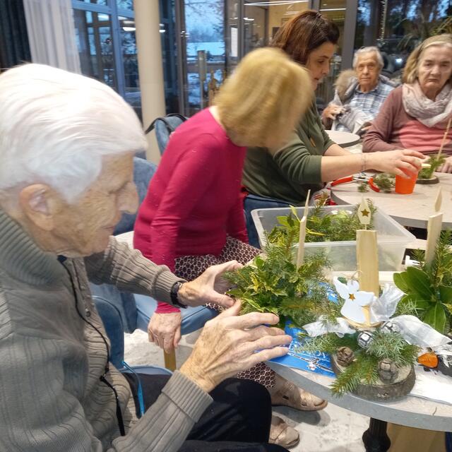 Frau Johanna Leicht erinnert sich an die Weihnachtszeit in ihrer Kindheit. | Foto: Birgit Lichtenberger