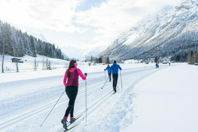 Die Loipen im Langlaufeldorado Gschnitztal werden erst dieser Tage gespurt, weil einige Grundbesitzer das bei zunehmendem Mond getan wissen möchten. | Foto: TVB Wipptal