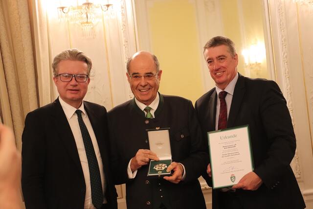 Bgm. a.D. Karl Ziegler mit LH Christopher Drexler und LAbg. Klaus Zenz (re) | Foto: Edith Ertl
