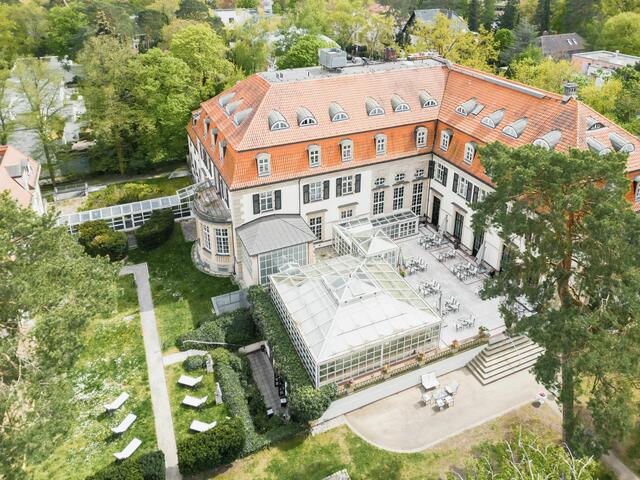 Das Nobelhotel liegt in unmittelbarer Nähe zum Olympiastadion, wo Österreich zwei Gruppenspiele bestreitet.  | Foto: Schlosshotel Berlin