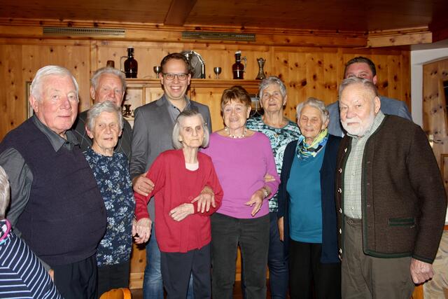 Alle "runden und halbrunden Geburtstagskinder 80+" wurden von Bgm. Benedikt Singer zu einer Feierstunde geladen. | Foto: privat