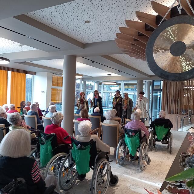 Da kamen wirklich fast alle, um das Konzert zu hören! | Foto: Birgit Lichtenberger