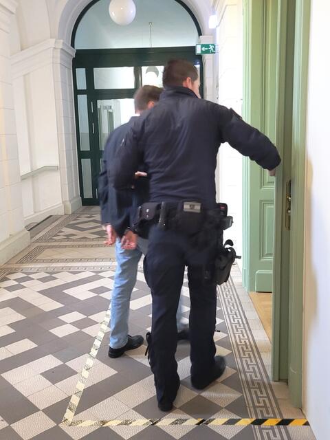 Ein 22-jähriger Mostviertler musste sich am Landesgericht St. Pölten wegen sexuellen Missbrauchs an seiner zwölfjährigen Schwägerin verantworten. | Foto: Ilse Probst