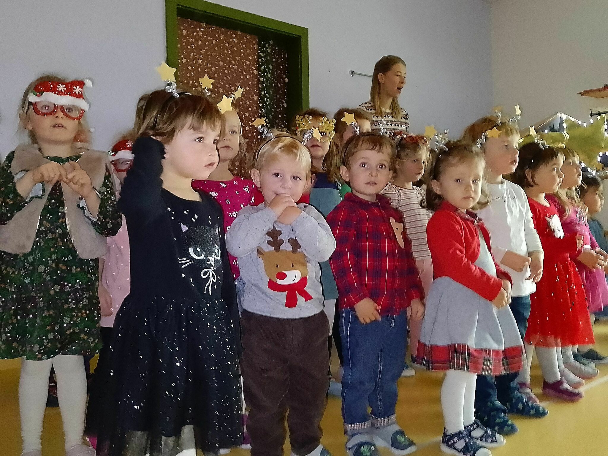 Kindergarten Neuberg: Schwungvolle Weihnachtsfeier - Güssing