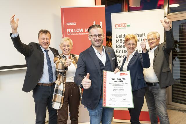 Gerhard Schuster (M.) holte beim "Follow me Award" der Wirtschaftskammer Platz zwei. | Foto: WKO Steiermark
