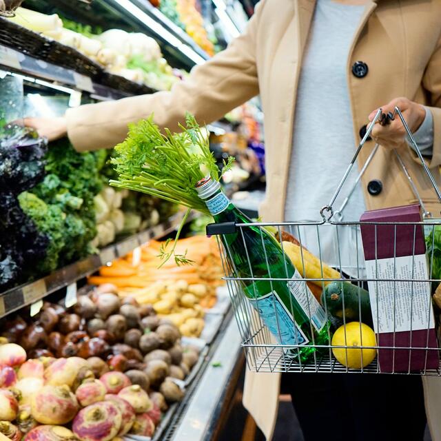 In Söchau konnte die Versorgung mit Lebensmitteln und Produkten des täglichen Bedarfs aufrecht erhalten werden - dank der Übernahme des ortsansässigen Supermarktes. (Symbolfoto) | Foto: Unsplash/ Tara Clark