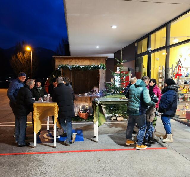 Nimm da Zeit – Punschhütte für die Kinderkrebshilfe  | Foto: Felix © Nationalpark-Apotheke Molln