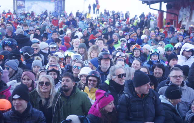 Viel los am Trögl-Skiplatz