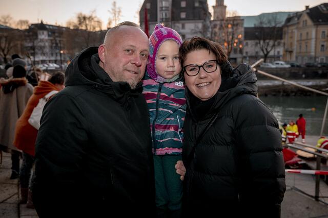 Eindeutig Team Christkind: Stefan, Lara und Petra.