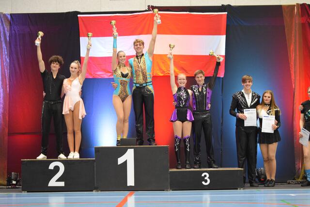 Die Weizer Tänzer und Tänzerinnen waren bei den österreichischen Meisterschaften in der Rock'n'Roll Akrobatik äußerst erfolgreich. | Foto: Formation 88
