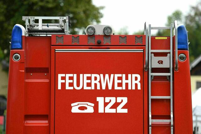 Mehrere Einsatzkräfte waren vor Ort. (Symbolfoto)
 | Foto: Symbolfoto/stock.adobe/Wellnhofer Designs