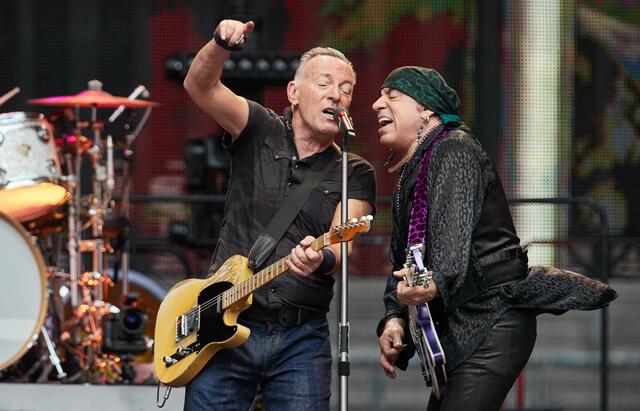 Mitte Juli fand ein Konzert der weltbekannten Band Red Hot Chili Peppers im Ernst-Happel-Stadion. | Foto: Georg Wendt / dpa / picturedesk.com