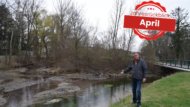 Ortsvorsteher Gerd Kiefl zeigt uns das Niedrigwasser der Fischa-Dagnitz in Siegersdorf. | Foto: Archiv