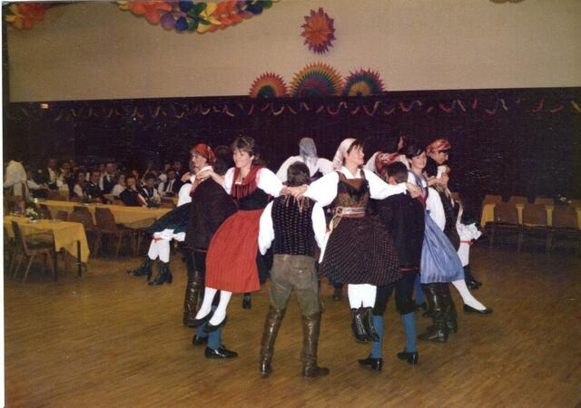 Die Balleröffnung im Jahr 1987. | Foto: VTG Villach