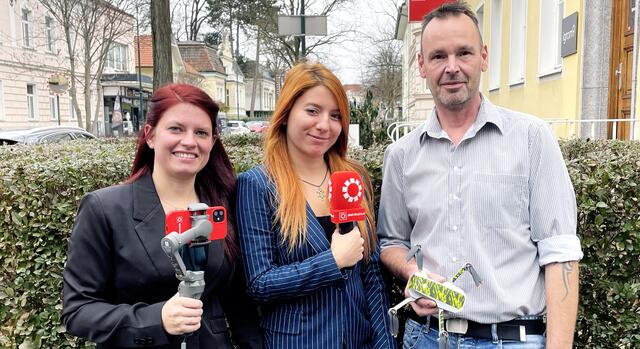 Alexandra Ott hat die Kamera immer parat, Victoria Edlinger, verlässt die Redaktion nicht ohne Mikrofon und Joachim Pricken ist, wenn er gerade keine Kunden berät, auch manchmal mit der Drohne mit dabei. | Foto: Neusser