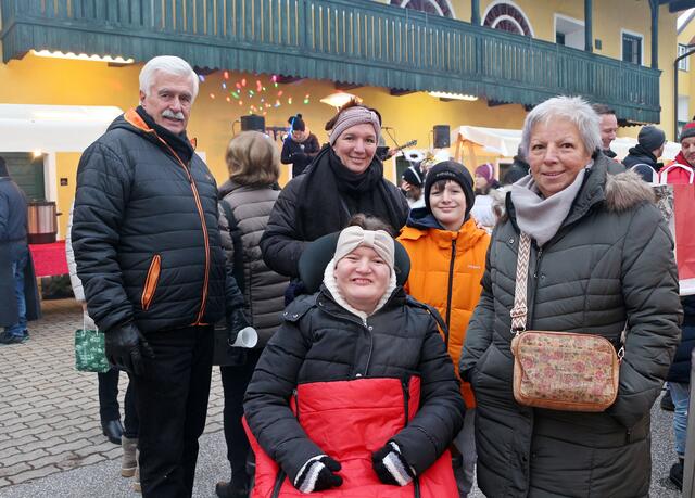 Hatten trotz der Kälte viel Spass - Familie Gomernik und Fantitsch.