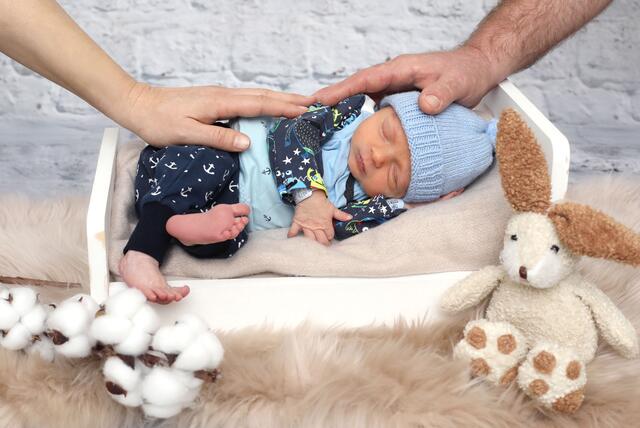 Jakob Wiesenhofer

Geburtstag: 11.12.2023,  um 06:48 Uhr im LKH Hartberg
Gewicht: 2650 g
Größe: 49 cm
Elisabeth Pötz und Bernd Wiesenhofer aus Pöllau | Foto: FotoStudio Semler