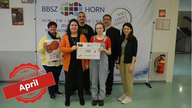 1. Reihe: Johanna Hartl, Louise Ott
2. Reihe: Barbara Riemer-Frühauf, Armin Fraberger, Direktor Peter Hofbauer, Lena Engelmann | Foto: HLW Horn