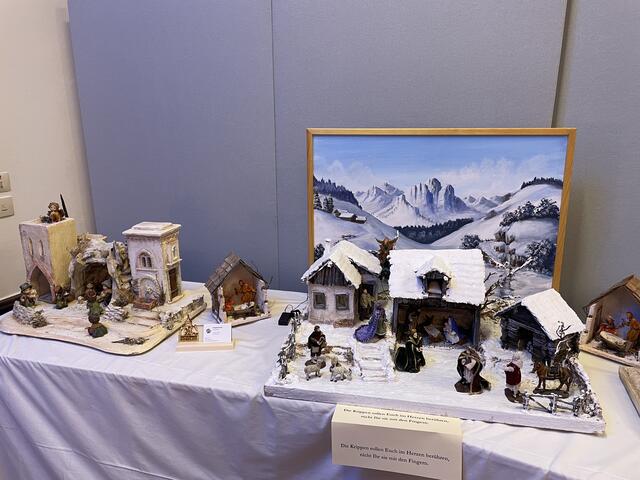 Auch alpenländische Krippen waren zu bewundern.